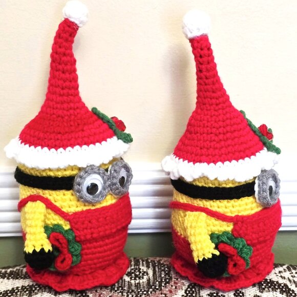 Handmade argumi crochet minion, tabletop minion, crochet minion One EYE is Avail - Picture 2 of 4